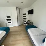Przystanek Komuny Paryskiej - 3 M 1 Apartamento