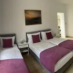 Apartamento Przystanek Komuny Paryskiej - 3 M 1