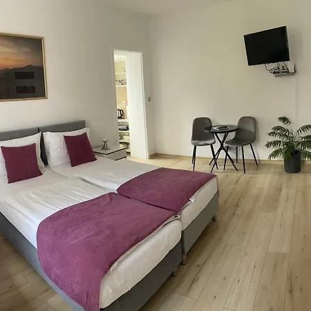 Przystanek Komuny Paryskiej - 3 M 1 Apartamento *