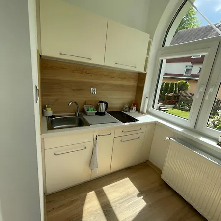 Przystanek Komuny Paryskiej - 3 M 1 Appartement *