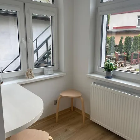 Przystanek Komuny Paryskiej - 3 M 1 Karpacz