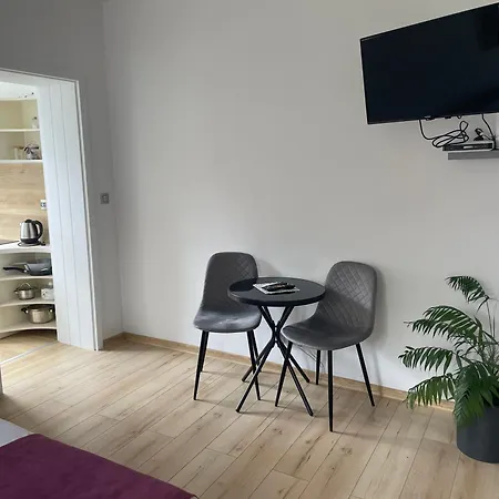 Przystanek Komuny Paryskiej - 3 M 1 * Karpacz