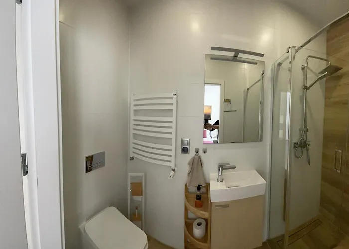 Przystanek Komuny Paryskiej - 3 M 1 Apartment